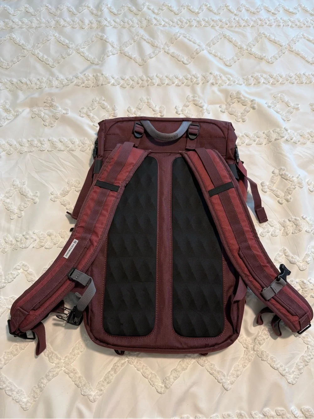 Victorinox (Swiss Army) Altmont Active Deluxe Rolltop Laptop Backpack Burgundy